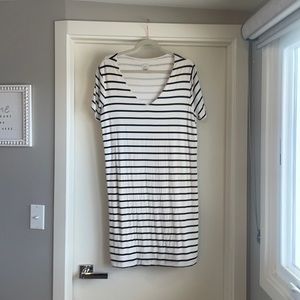 Mid thigh shift casual dress